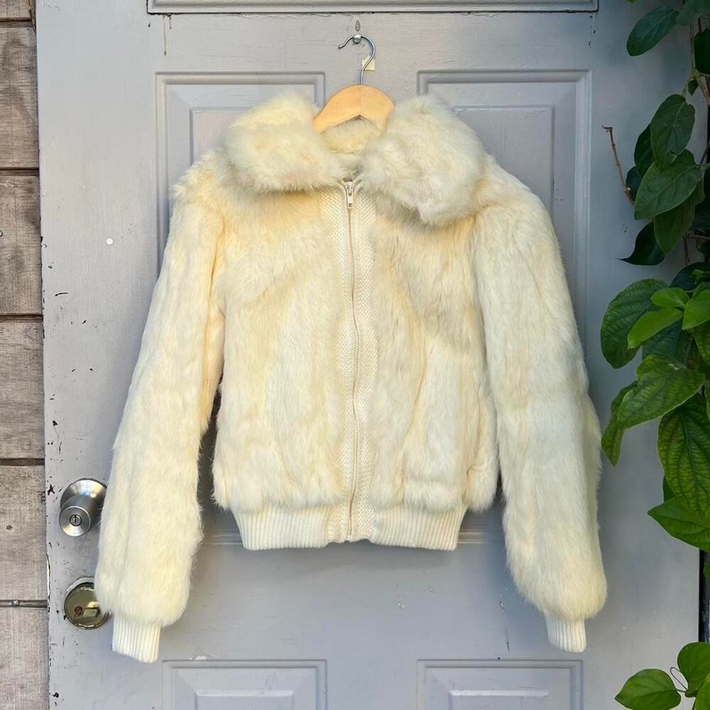 Cream and white rabbit fur